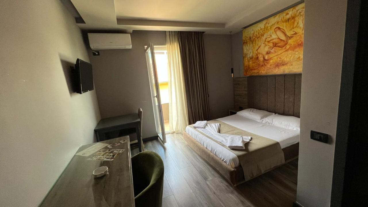 Vivi La Vita Hotel Tirana Exterior photo